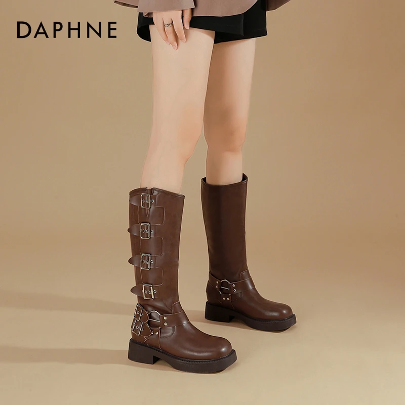 达芙妮骑士靴女2025爆款秋季靴子网红棕色美拉德长筒靴西部牛仔靴