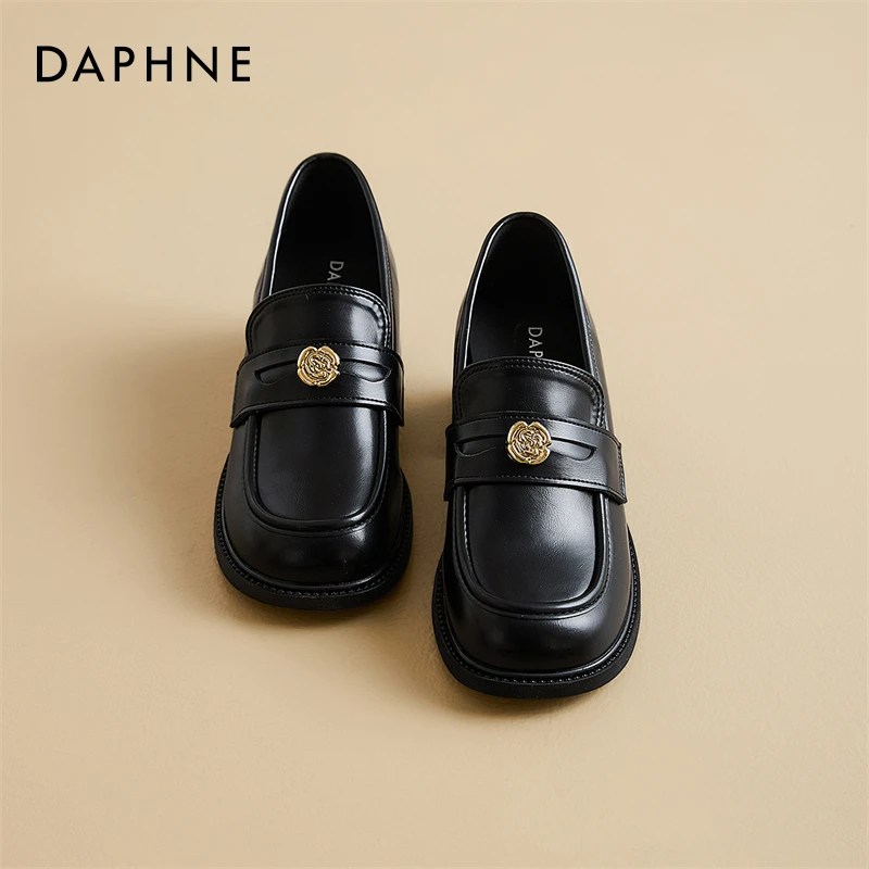 达芙妮厚底乐福鞋女2024新款秋季配裙子高跟单鞋英伦风黑色小皮鞋