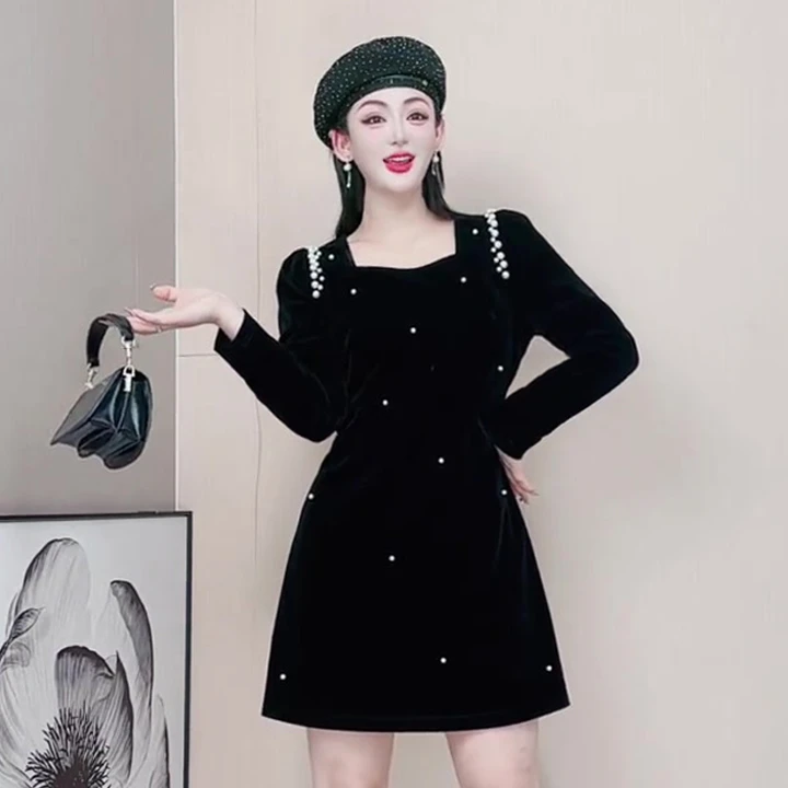 高级感连衣裙显瘦赫本小黑裙气质长袖御姐轻熟风秋冬款新款3561