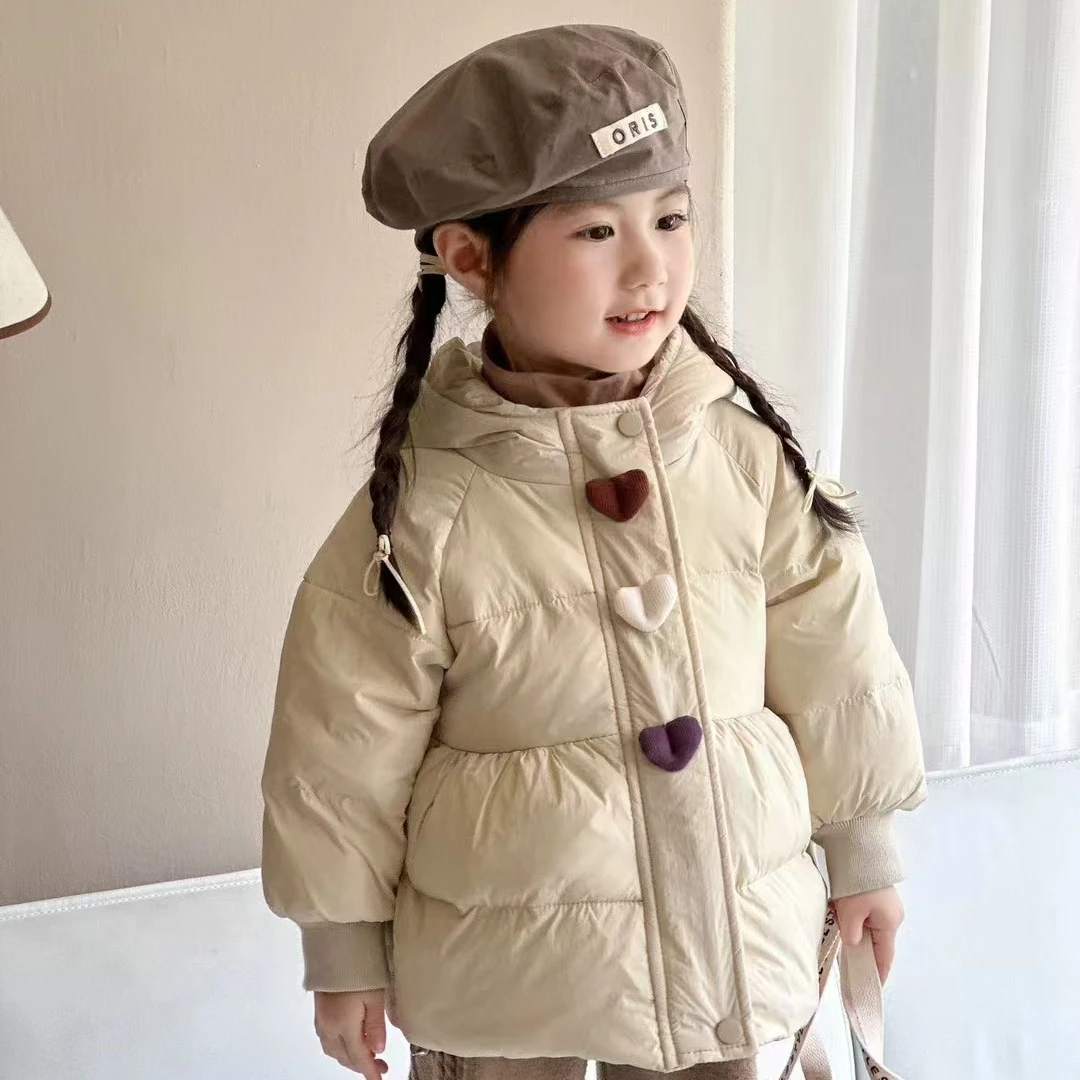 2024冬装新款韩版女中小童爱心蝴蝶结连帽保暖羽绒服时尚洋气外套