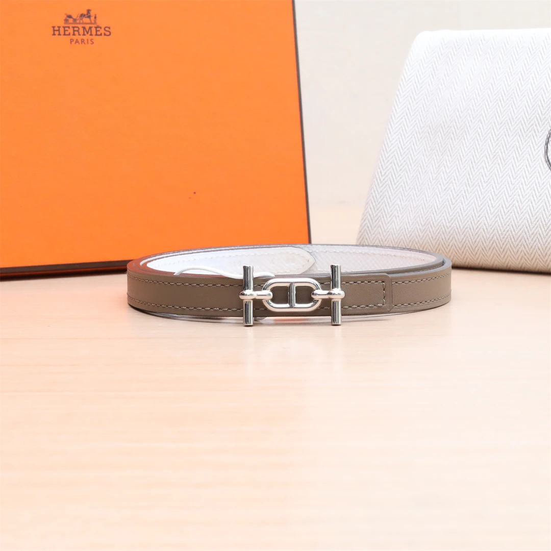 99新 Hermes/爱马仕 -100 小花6娜 白色拼大象灰 Y刻 腰带