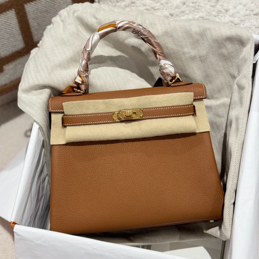 99新 Hermes/爱马仕 大头活动 Kelly 25 金棕色 Togo皮 D刻金扣包