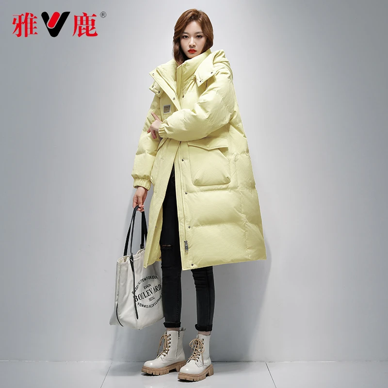 雅鹿品牌羽绒服时尚连帽长款过膝加厚保暖冬季休闲大码户外外套女