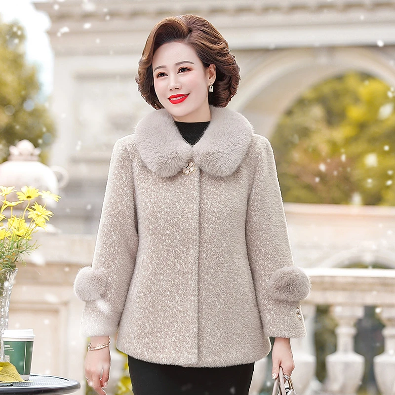 妈妈秋装外套洋气2025新款中老年妇女春秋冬季高贵加厚加棉老年人