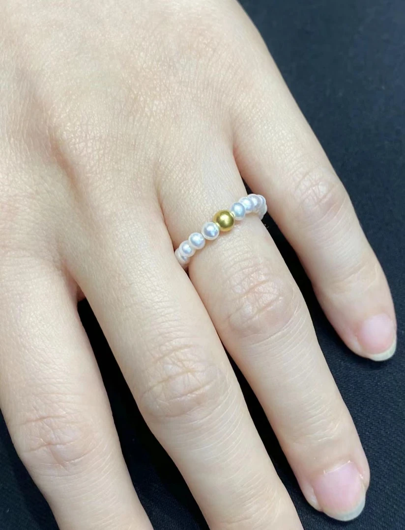 DM3075 (无核）淡水无核白色小米珠18k金戒指简约时尚款（弹力绳）