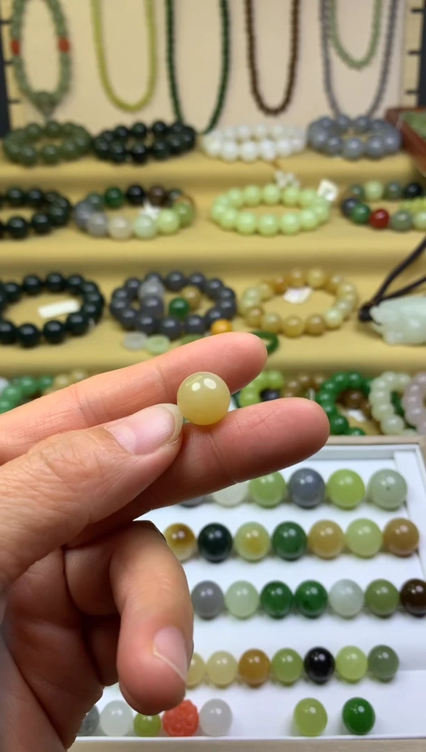 【闪购商品】和田玉珠子未镶嵌333