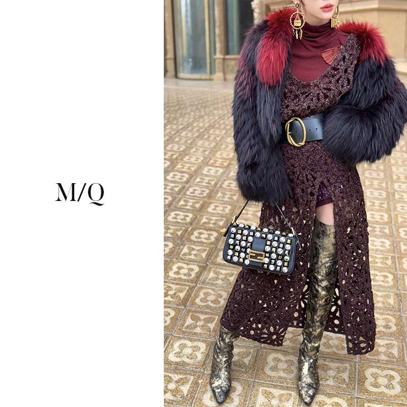 M/Q〔绒花时髦精〕手工勾花镂空编织连衣裙MQ8135