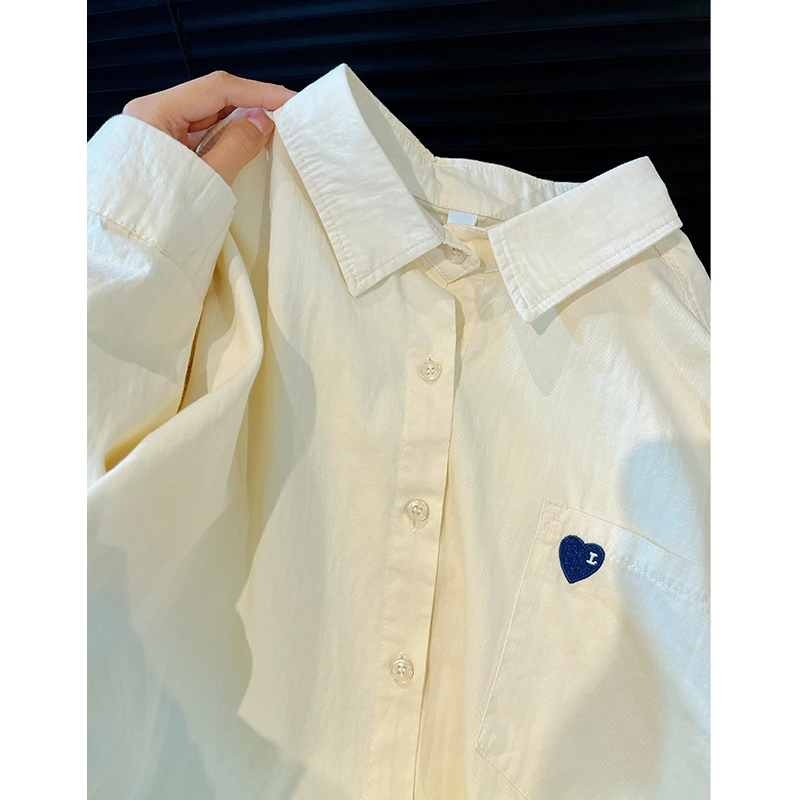 设计感口袋小爱心刺绣长袖衬衫女2025春秋新款小众外搭纯色衬衣潮