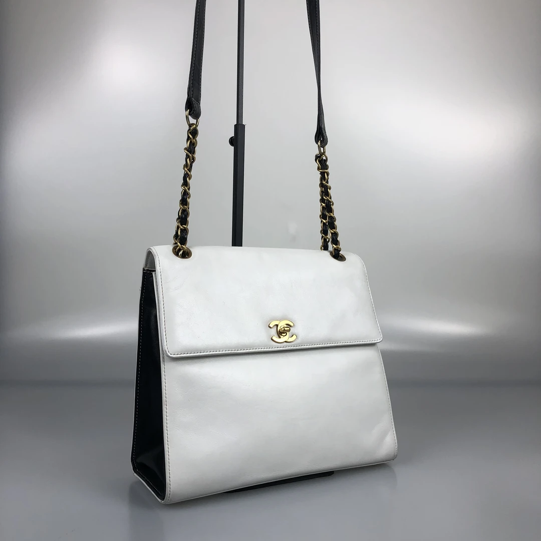 95新 Chanel/香奈儿 熊猫配色单肩包 5开 底长26