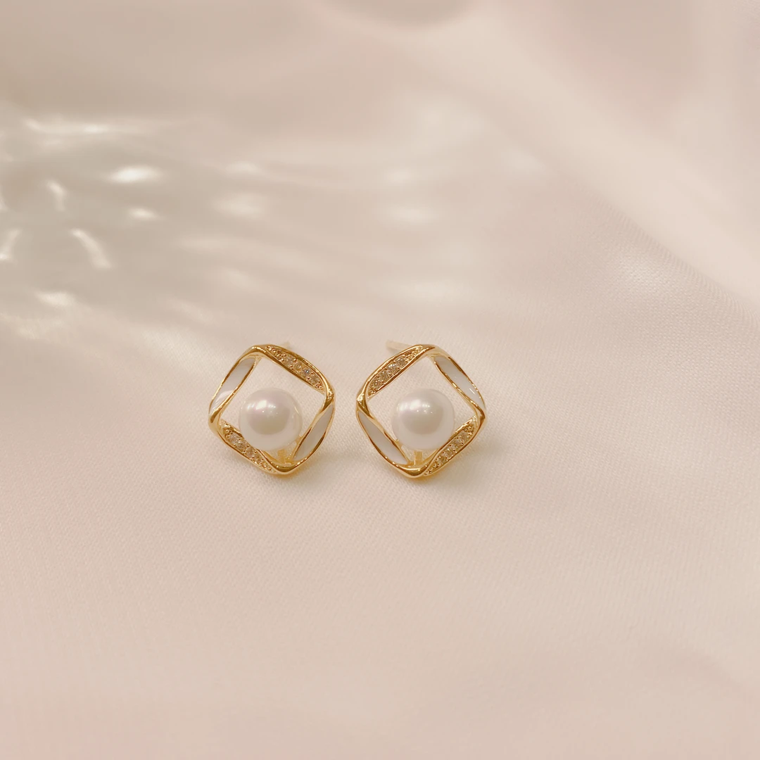 铜合金耳饰 时尚轻奢百搭耳钉