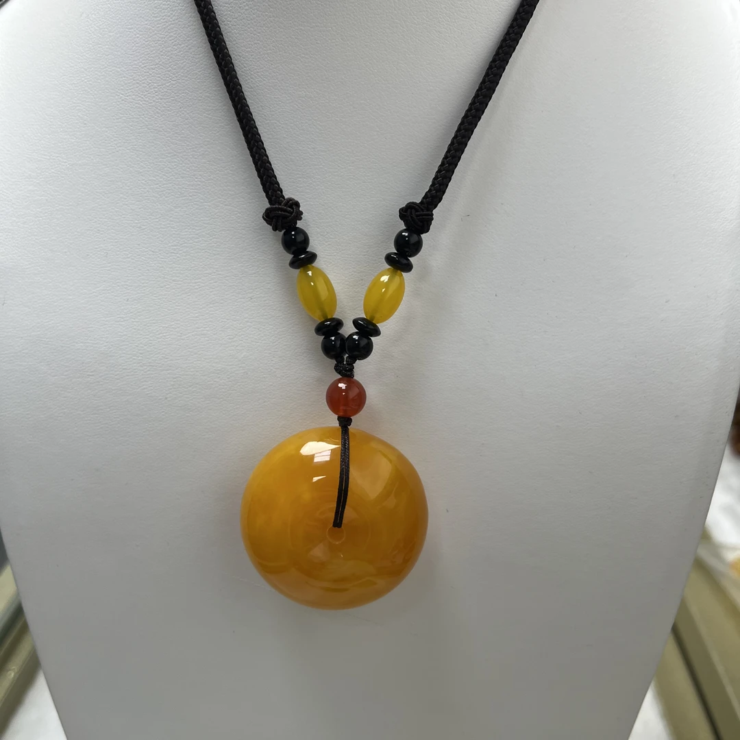 W043 【藏收级】藏族精工打磨平安扣筒约绳子款