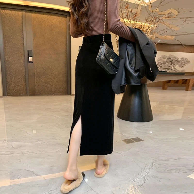 半身裙女2025年秋冬新款韩版时尚休闲显瘦金丝绒开叉直筒裙一步裙