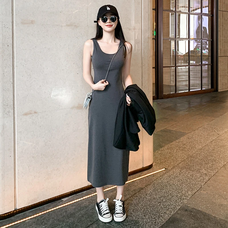 2025年夏季新款韩版时尚显瘦百搭吊带连衣裙女打底外穿背心长裙