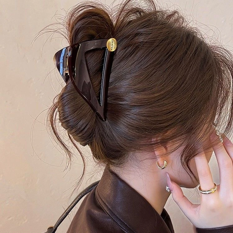 韩系金标三角抓夹女2024新款高级感鲨鱼夹后脑勺盘发夹子发夹头饰