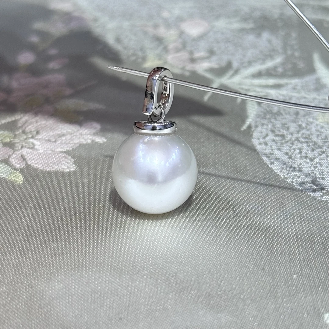 澳白珍珠奶嘴吊坠