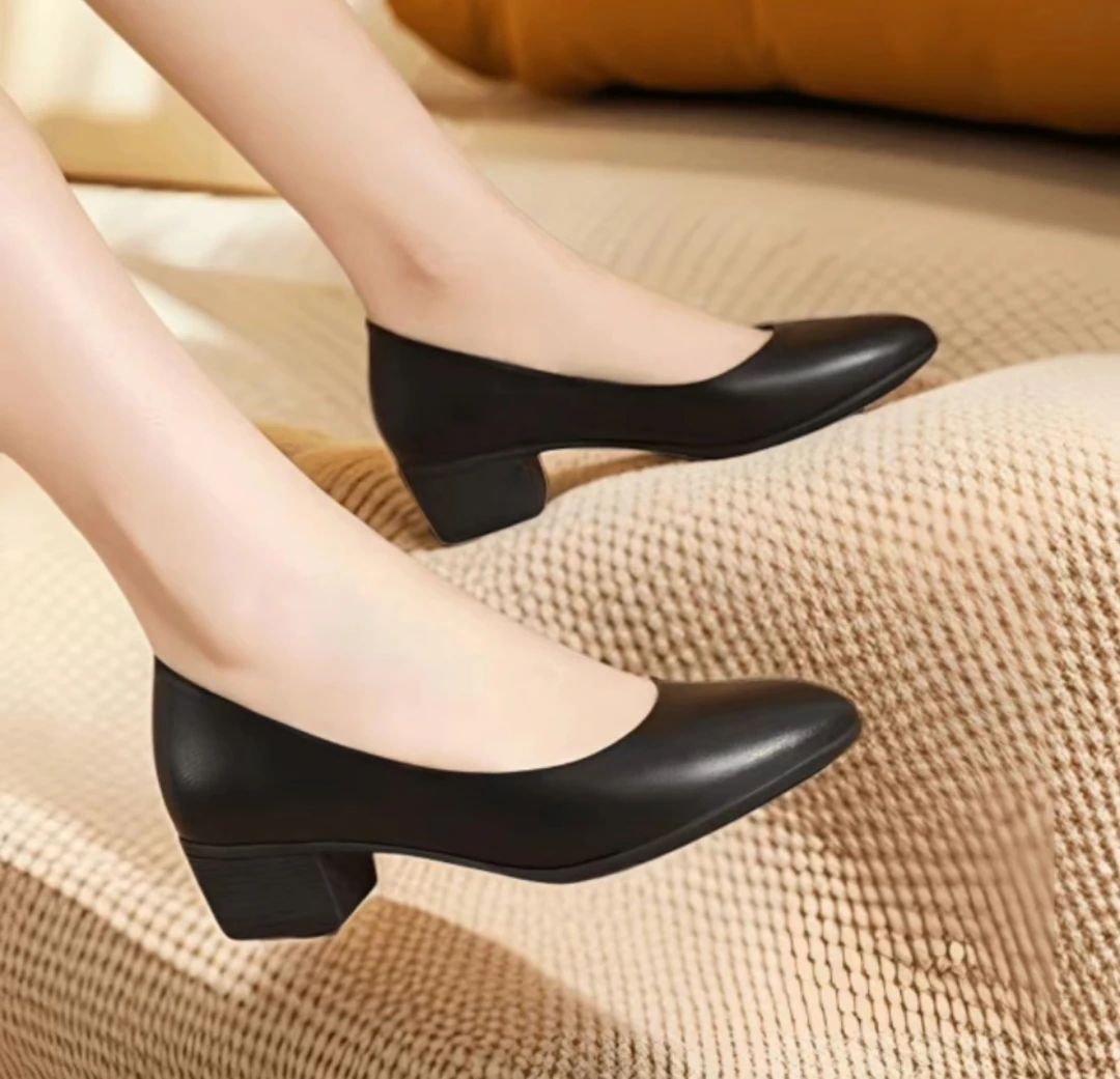 秋季新款舞蹈女鞋小皮鞋单鞋鞋女时尚女士妈妈鞋优雅百搭aa