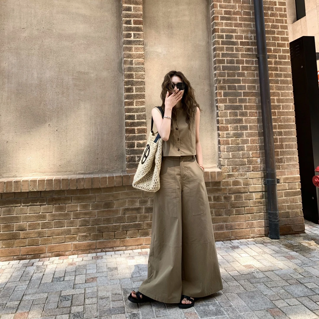 【米兰艺术馆】老钱调两穿气质显瘦背心女2025夏季新款法式阔阔裤