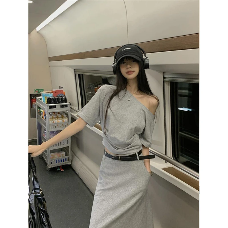 2025夏季新款韩系慵懒风气质短袖T恤上衣女时尚高腰半身裙两件套