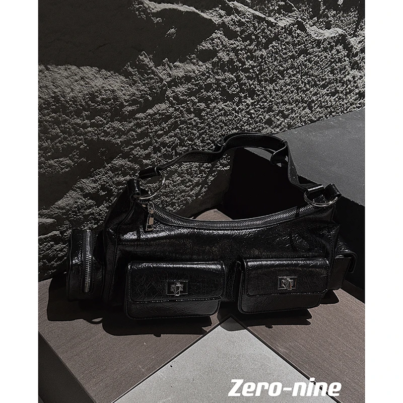 Dan Dan 暗黑系 口袋设计感 朋克风包包女