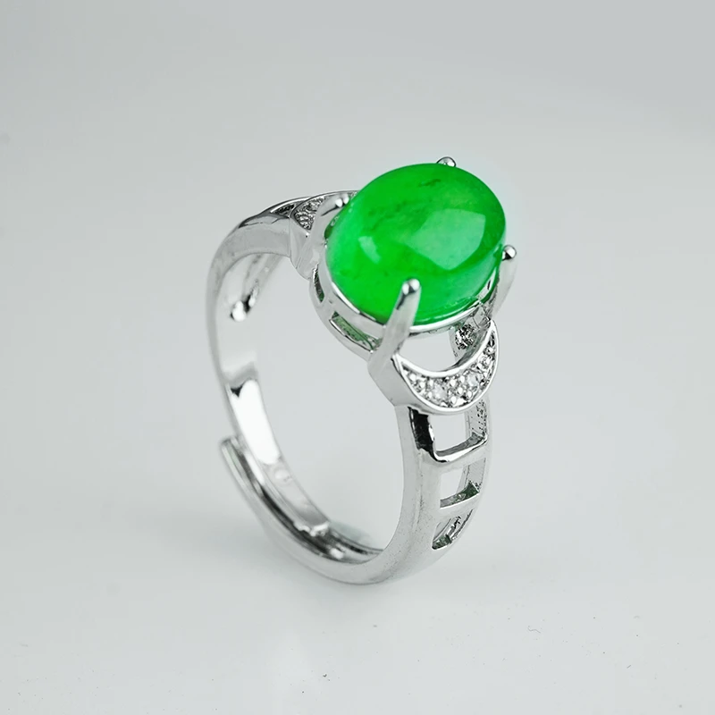 阳绿鸽子蛋戒指A213