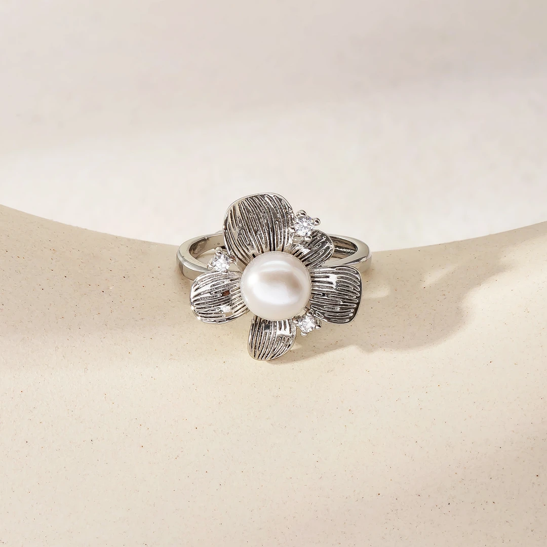 芳瑾Y0074淡水无核珍珠精致繁花戒指