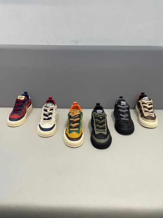 秋季新款男士低帮潮鞋时尚百搭休闲鞋软底运动鞋