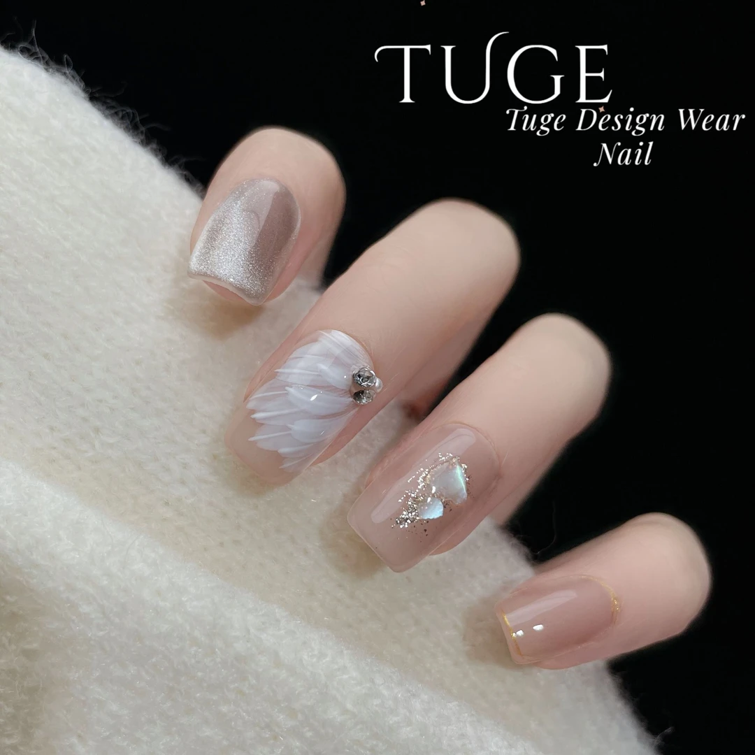 TugeNail“维多利亚”秋季高级感纯手绘羽毛设计师穿戴甲-鹿鹿