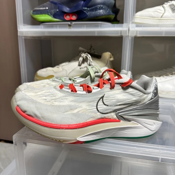 Nike Gt cut2 白金/44码/9新/公价871