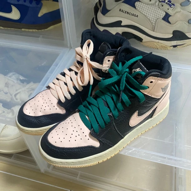 AJ1黑粉 鞋码38/9新/公价1999