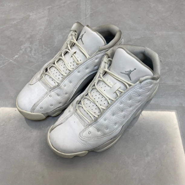 AJ13low 白色 鞋码44/9新/公价2634 310810-100