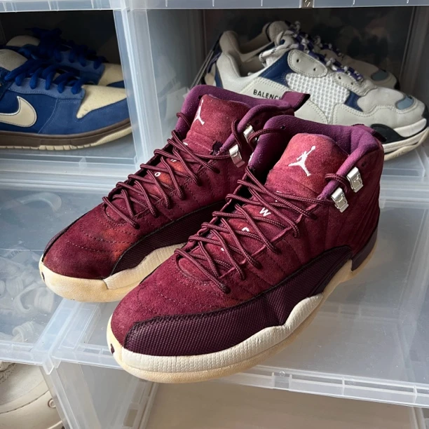 AJ12酒红 鞋码41/9新