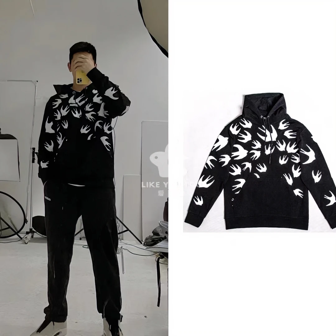 全新未使用 Alexander McQueen/亚历山大·麦昆 黑色连帽卫衣 2803
