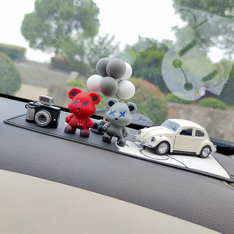可爱汽车摆件暴力熊车载饰品创意卡通女司机车内中控台上装饰用品