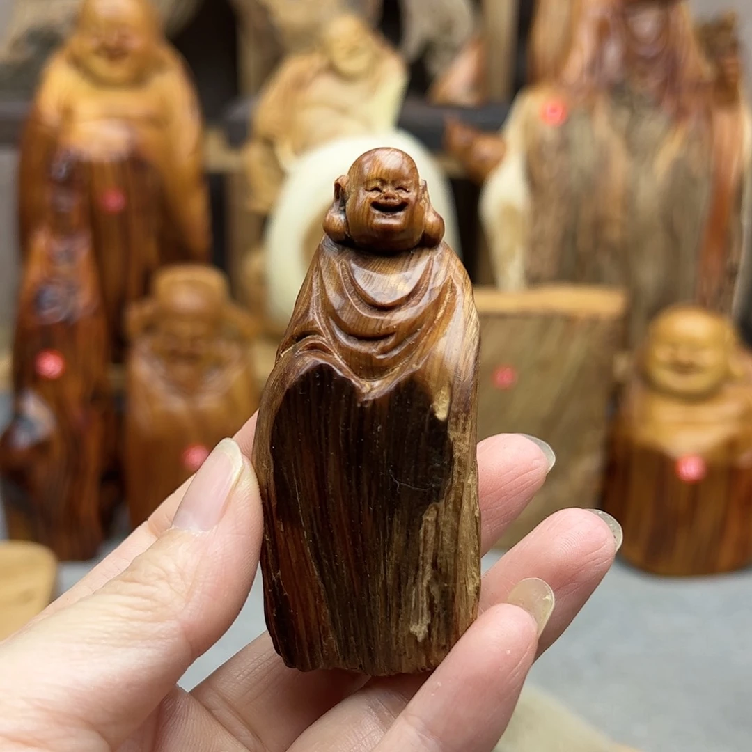 木梦****”柏木摆件手把件