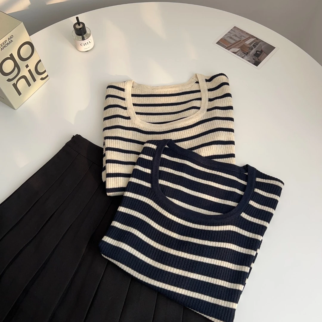 简约方领针织时尚洋气夏季通勤气质套头宽松显瘦上衣