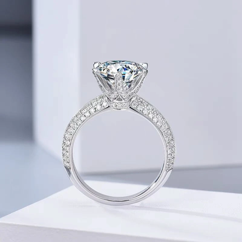 925银莫桑石银制品 【半壁江山 】GIA甄选豪华婚戒满钻礼物结婚奢华
