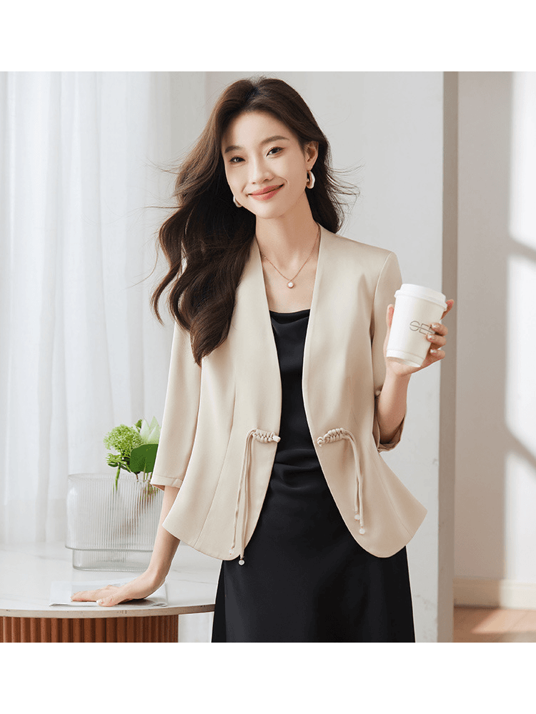 凯温新中式国风西装外套小个子七分袖盘扣小西服吊带裙丝巾三件套