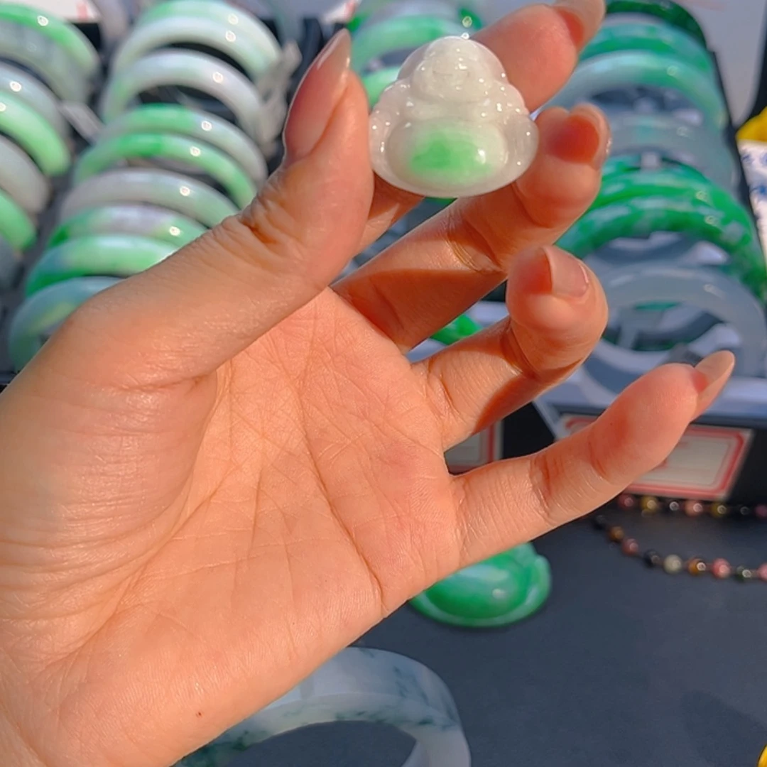 【闪购商品】翡翠颈饰未镶嵌