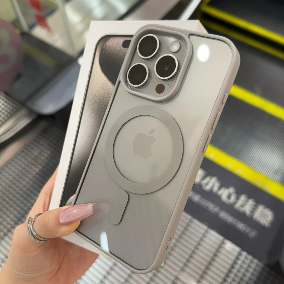 BANCA轻奢肤感磁吸适用苹果16/17promax手机壳iPhone15防摔14男女