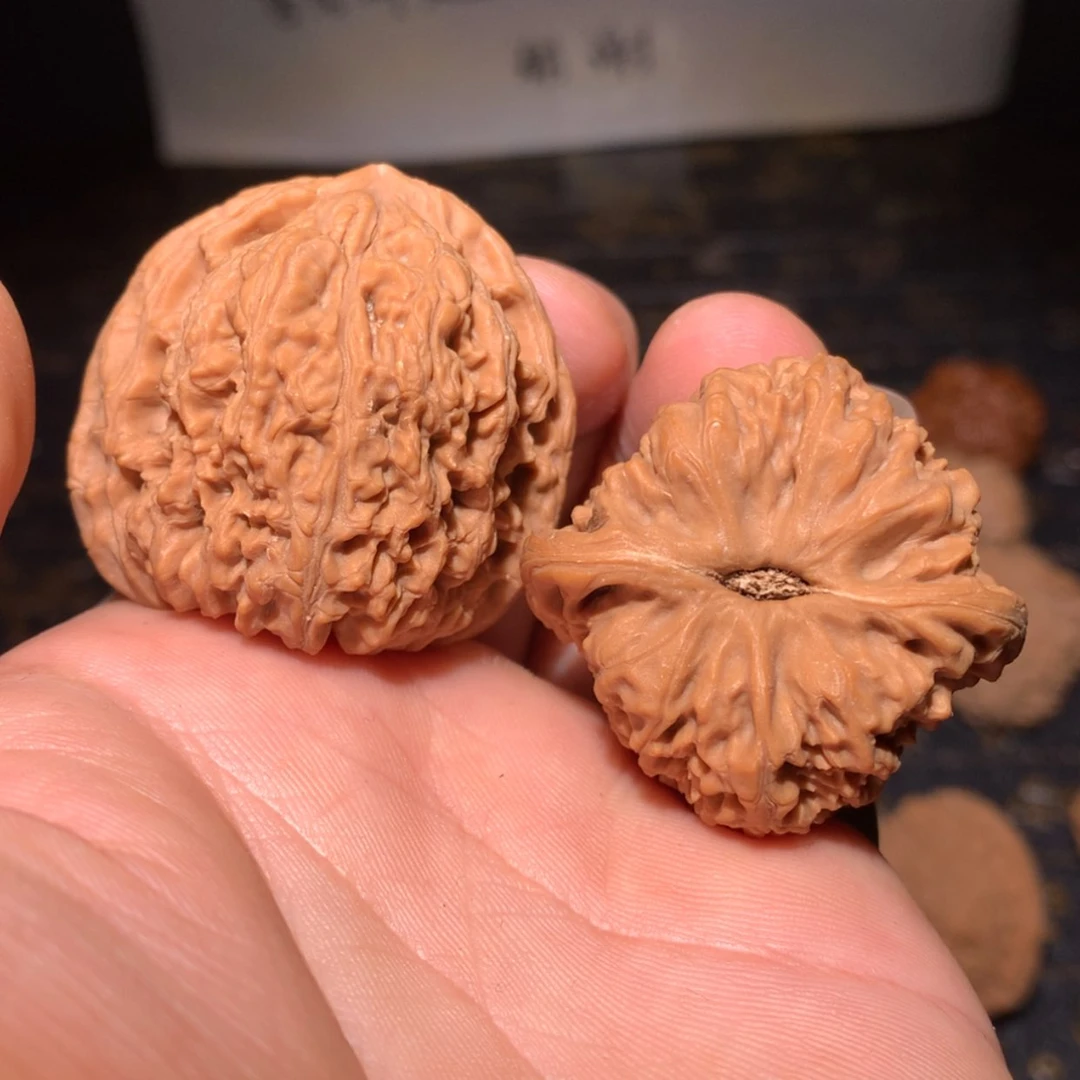 【闪购商品】文玩核桃吊坠白**.尺寸39南疆