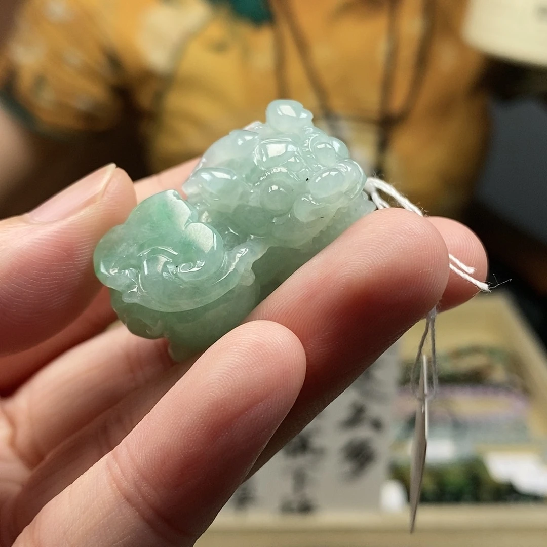 翡翠颈饰未镶嵌挂件