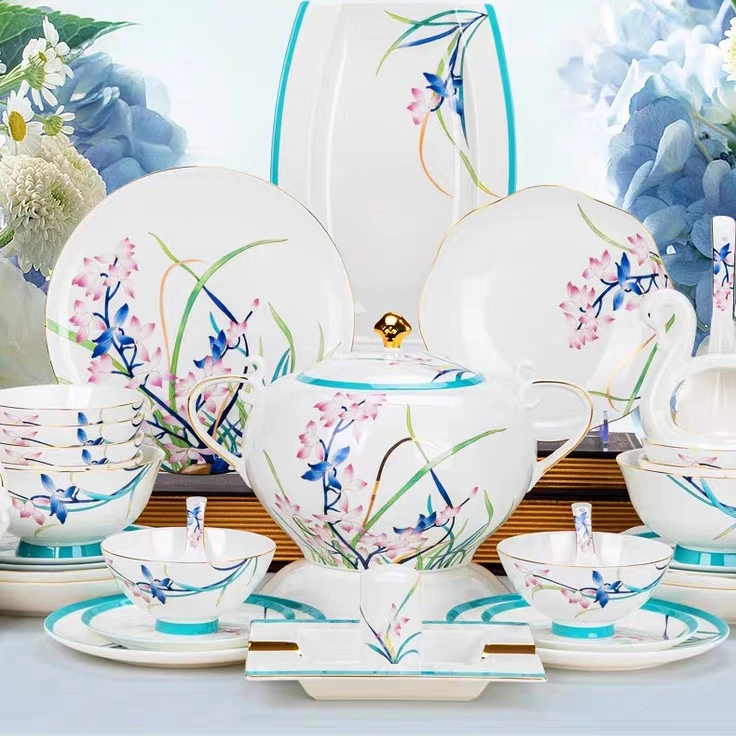 [芝兰叶茂]景德镇高档骨瓷新中式家花卉金边碗碟乔迁餐具礼盒套装