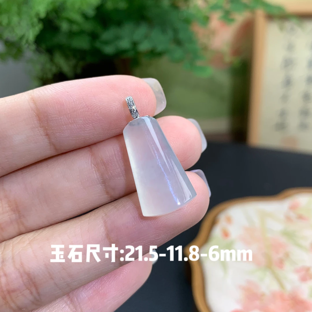 仙子翡翠18k金镶嵌冰种起光无事牌吊坠锁骨链缅甸翡翠A货冰透细腻
