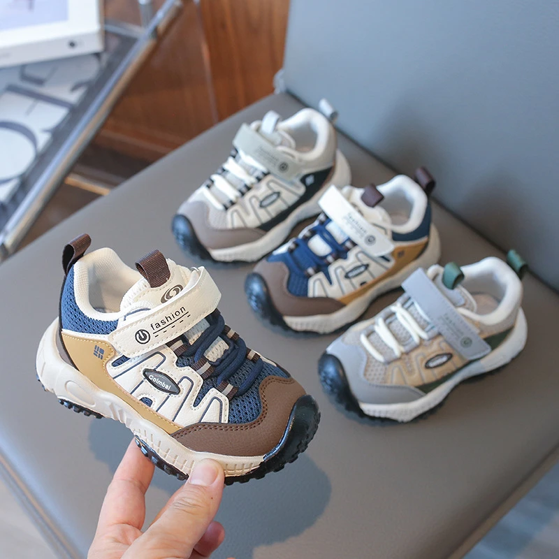 男童鞋子2025户外春秋儿童宝宝运动鞋男孩老爹鞋中小童轻便网面鞋