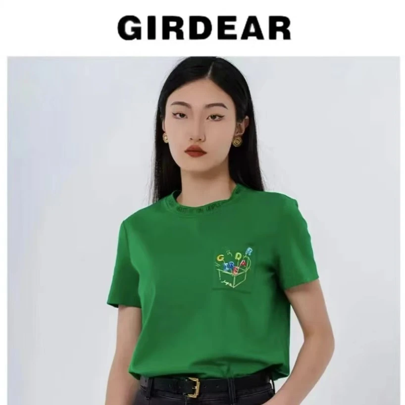 GIRDEAR/哥弟新款时尚百搭舒适纯棉多巴胺色系快乐时光T恤1300343