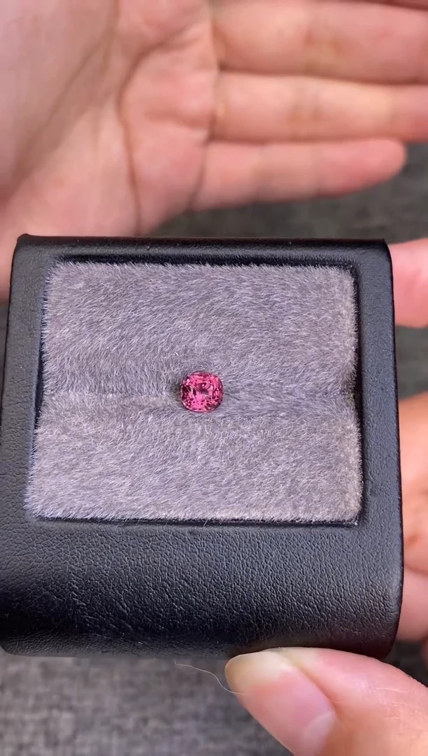 【闪购商品】尖晶石粉枕型未镶嵌1ct-A873-1p
