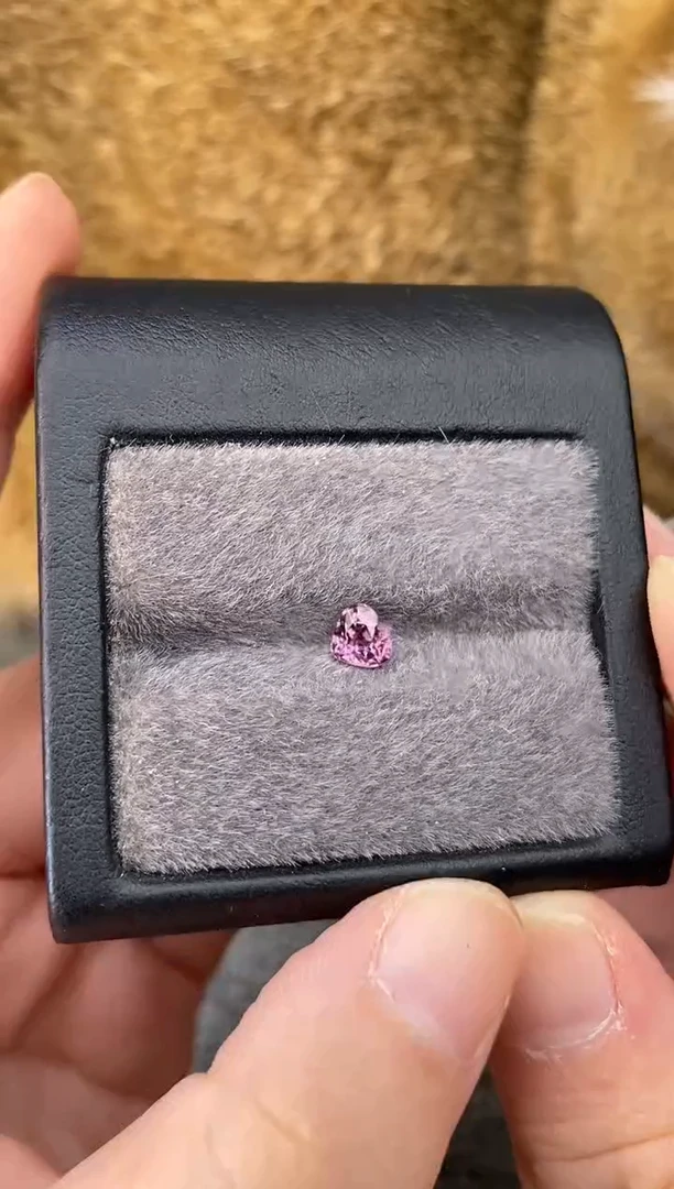 【闪购商品】尖晶石木槿紫未镶嵌0.8ct-A080-1p