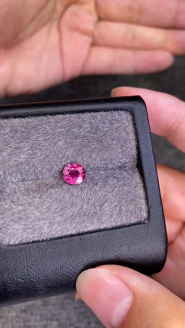 【闪购商品】碧玺卢比来未镶嵌1.1ct-A709-1p