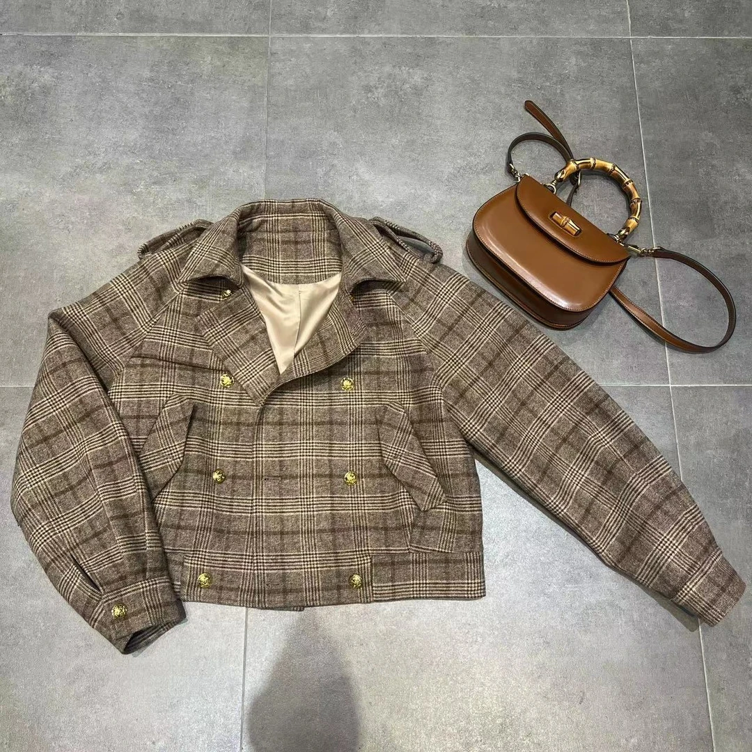 DM•STUDIO/气质重工经典款肩扣格纹西装外套（1185）