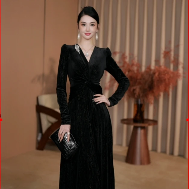 东东定制【巴黎黑玫瑰】 冬款丝绒气质轻奢显瘦百搭连衣裙